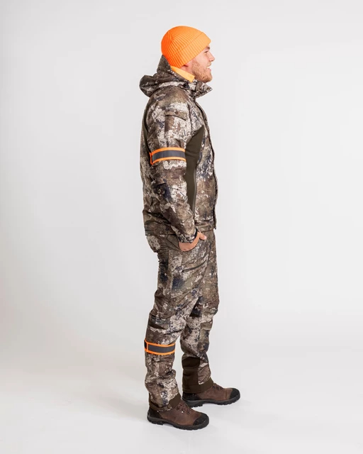 PINEWOOD Hunter Pro jope, Strata